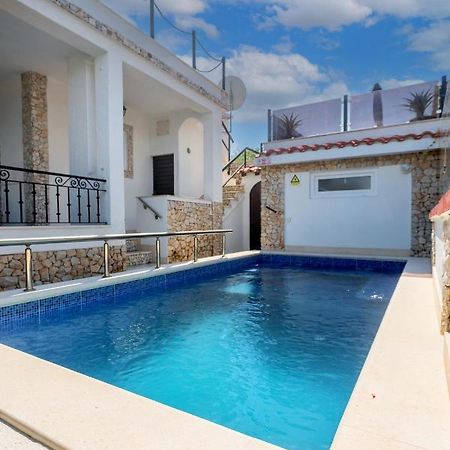 Holiday House Iva Слатине Экстерьер фото